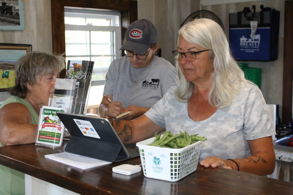 2024-08-13-temiskaming-farm-tour3cf