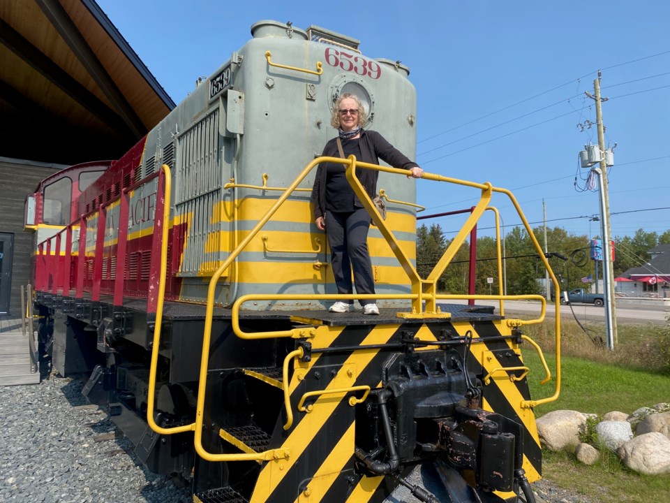 dave-claudia-on-cpr-locomotive-6539