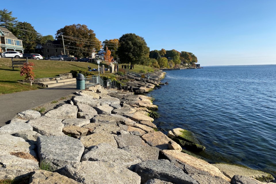 A view along the shoreline at Centeen Memorial Dive Park.