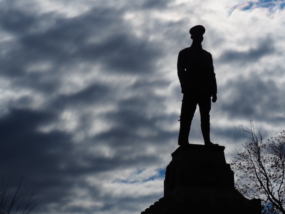 good-morning-queenston-cenotaph