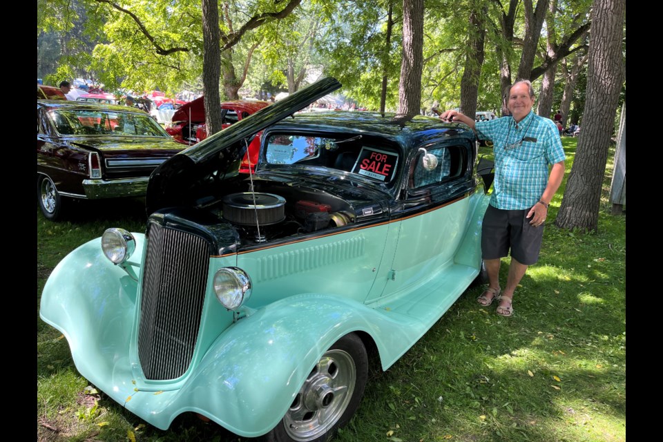 NOTL resident Howard Bogusat stands next to his 1934 Ford