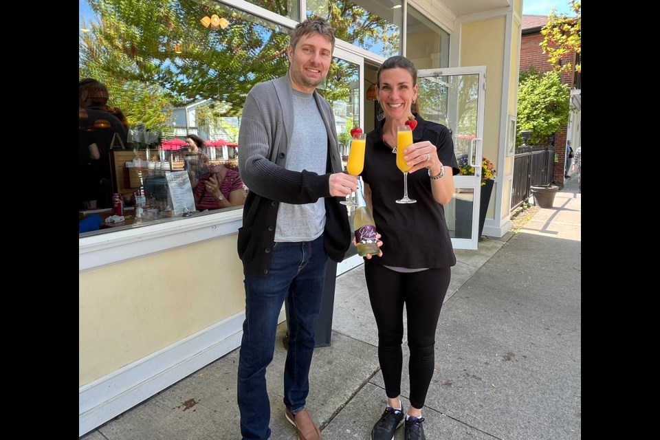 Andrew Niven of Konzelmann Estate Winery and Kim Hughes of Sunset Grill are collaborating again on a mimosa fundraiser in support of Red Roof Retreat. 