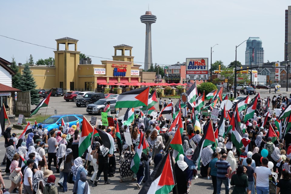 Images from the weekend's cross-border rally for Palestine that drew almost 2,000 protesters. 