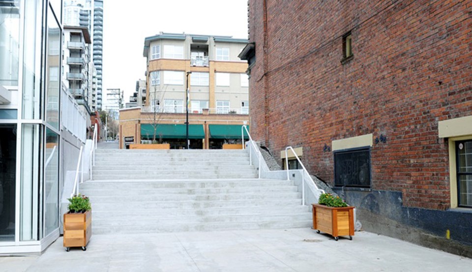 2021 03 Rogers Lane Stairs Esplanade to Shipyards web