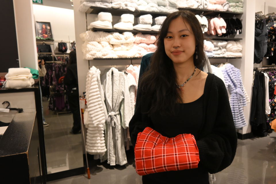 Kiren Fu, the junior assistant manager at the Park Royal La Vie en Rose location, felt a full circle moment when she had the opportunity to give back to the Hollyburn Community Services Society. | Abby Luciano / North Shore News