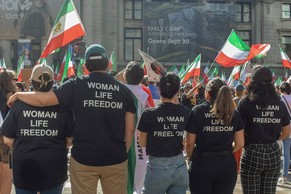 web1_iran-protest-vancouver-jafari-1