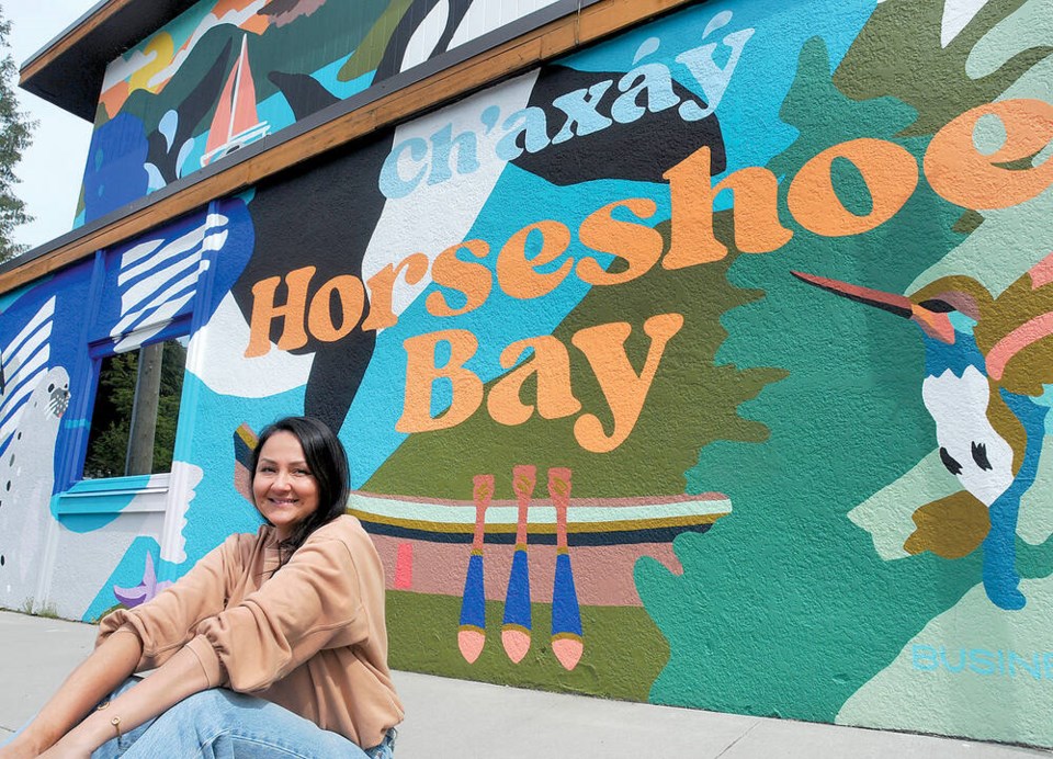 web1_horseshoe-bay-mural-01