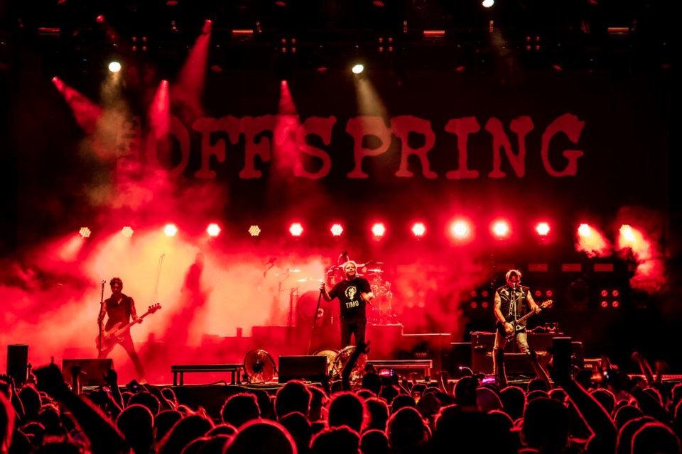 web1_the-offspring-ambleside-music-festival