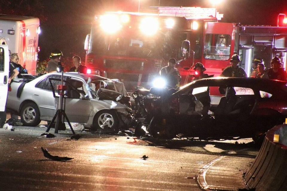 web1_west-vancouver-fatal-crash-highway-1