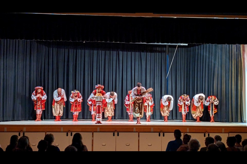 Zorya Ukrainian Dance Association Seniors Ensemble perform Pryvit to start the show. (Clint Fleury, NWOnewswatch.com)