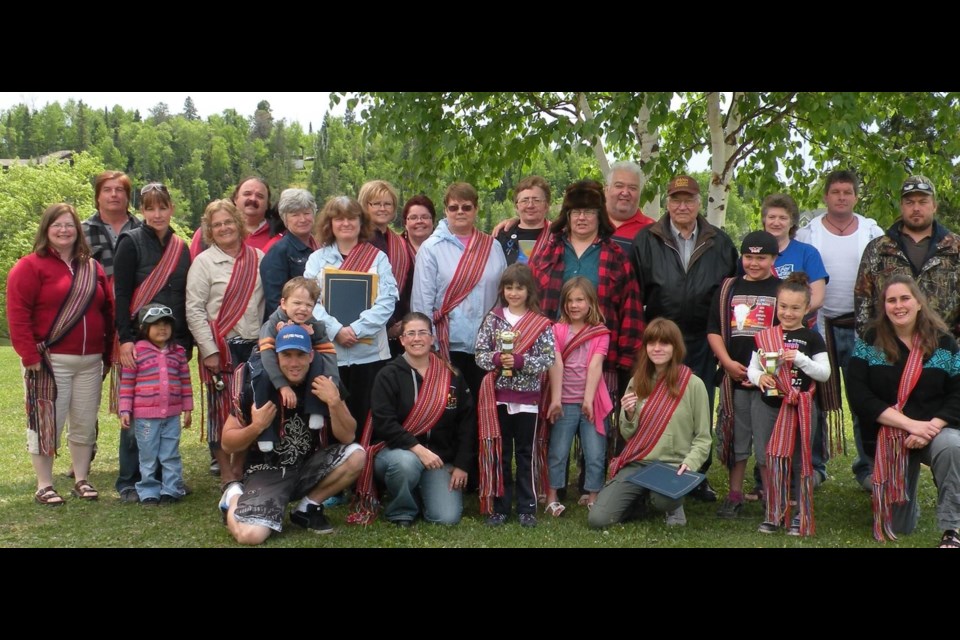 Graduation picture of Michif Language course held at Anicinabe Park in June of 2011. (courtesy Colette Surovy)