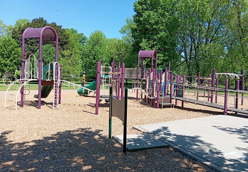 coronationparkplayarea2