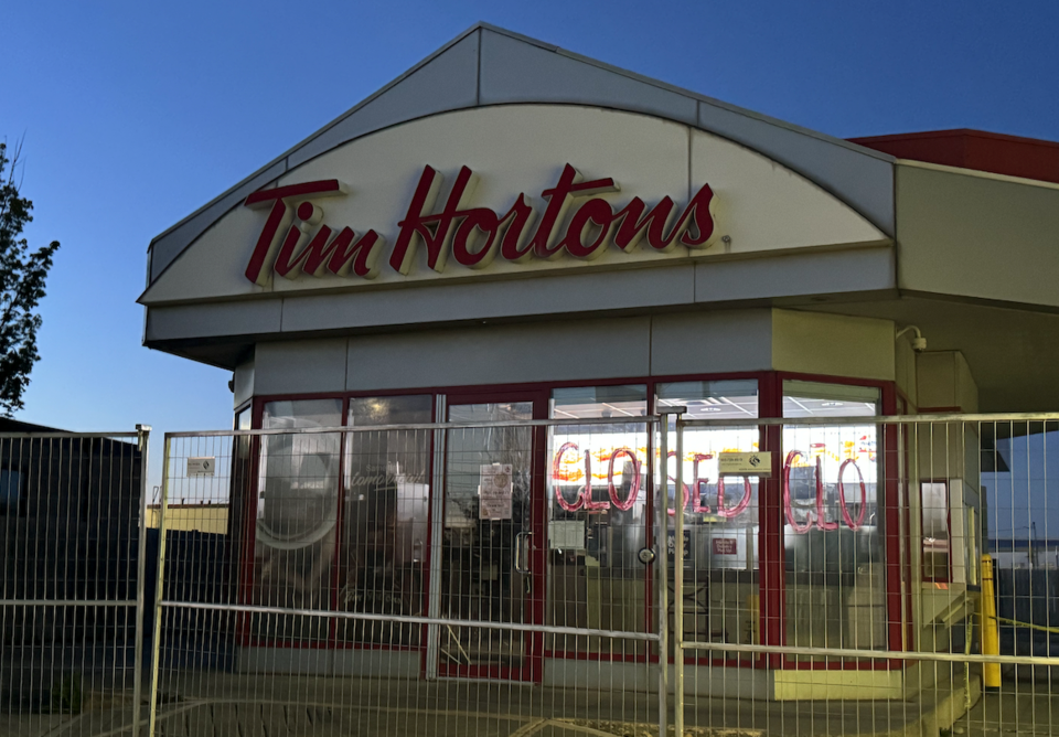 587-third-line-tim-hortons