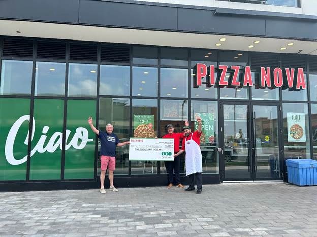 pizza-nova-raises-money