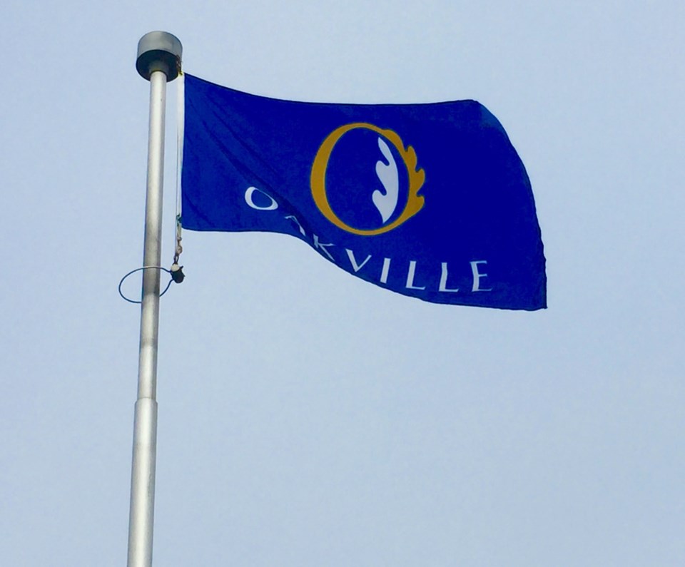 oakvilletownflag-min