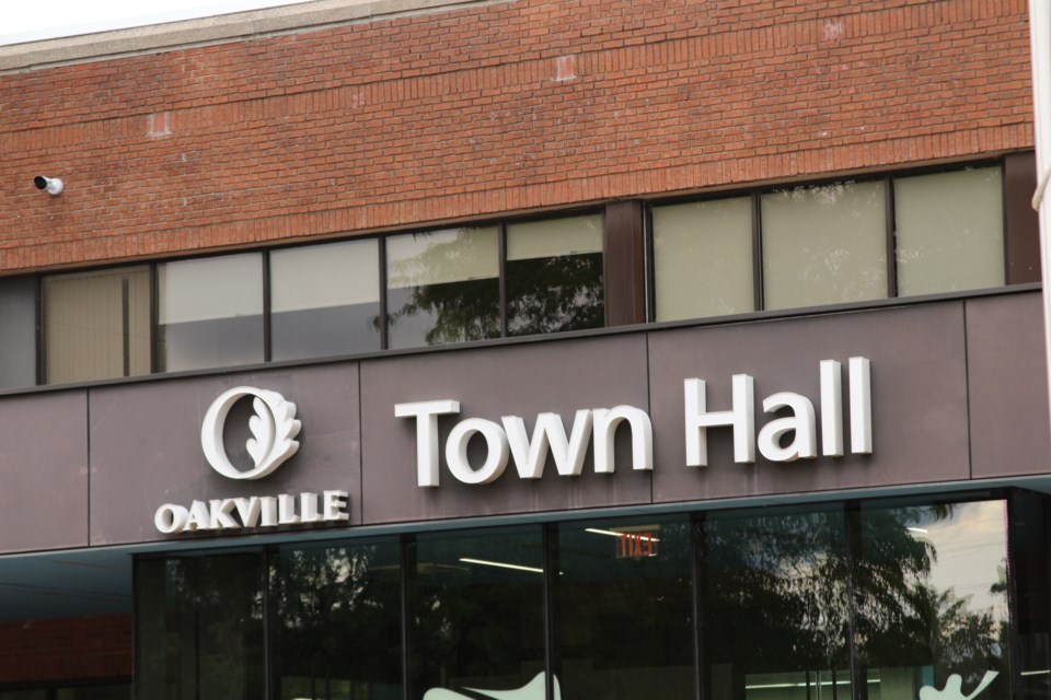 oakvilletownhallsign