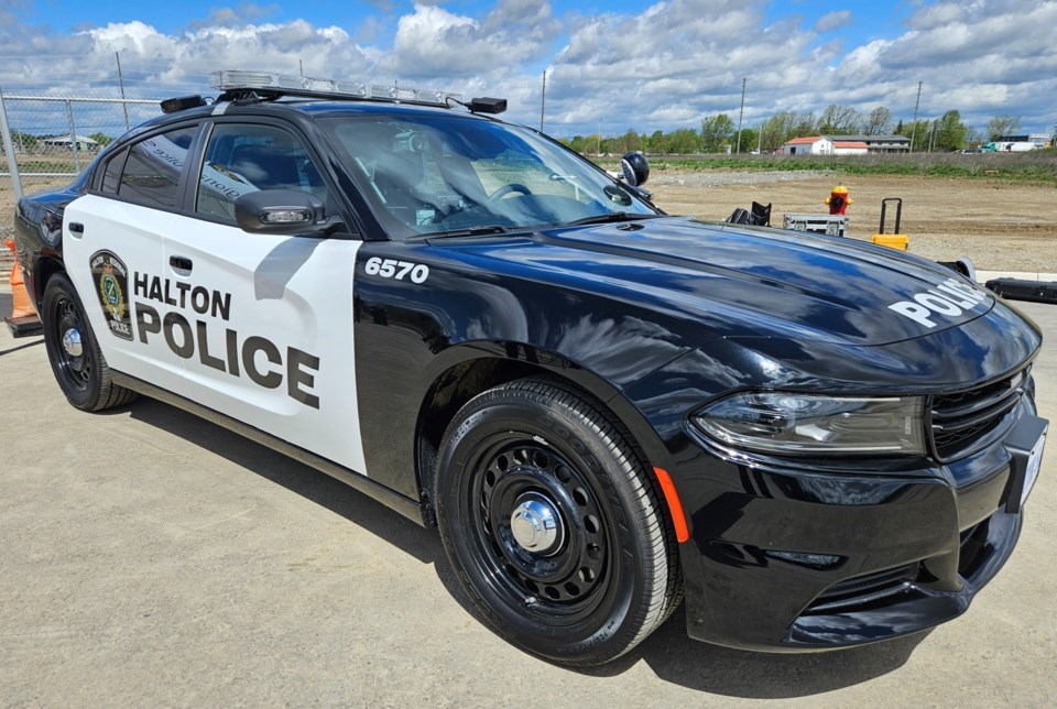 20240508haltonpolicecar