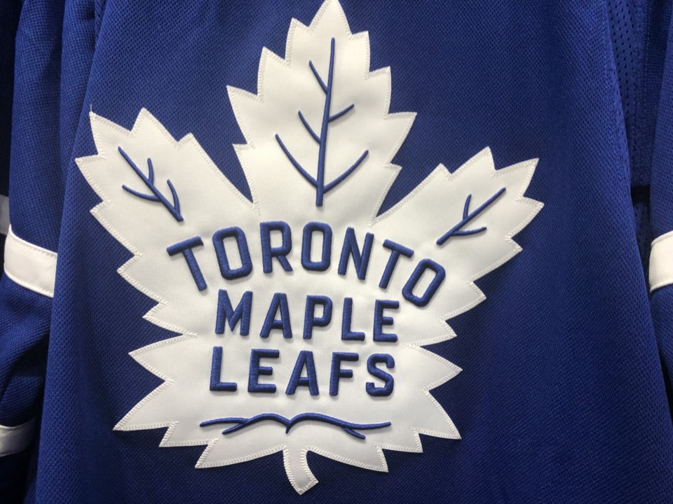 leafs-logo