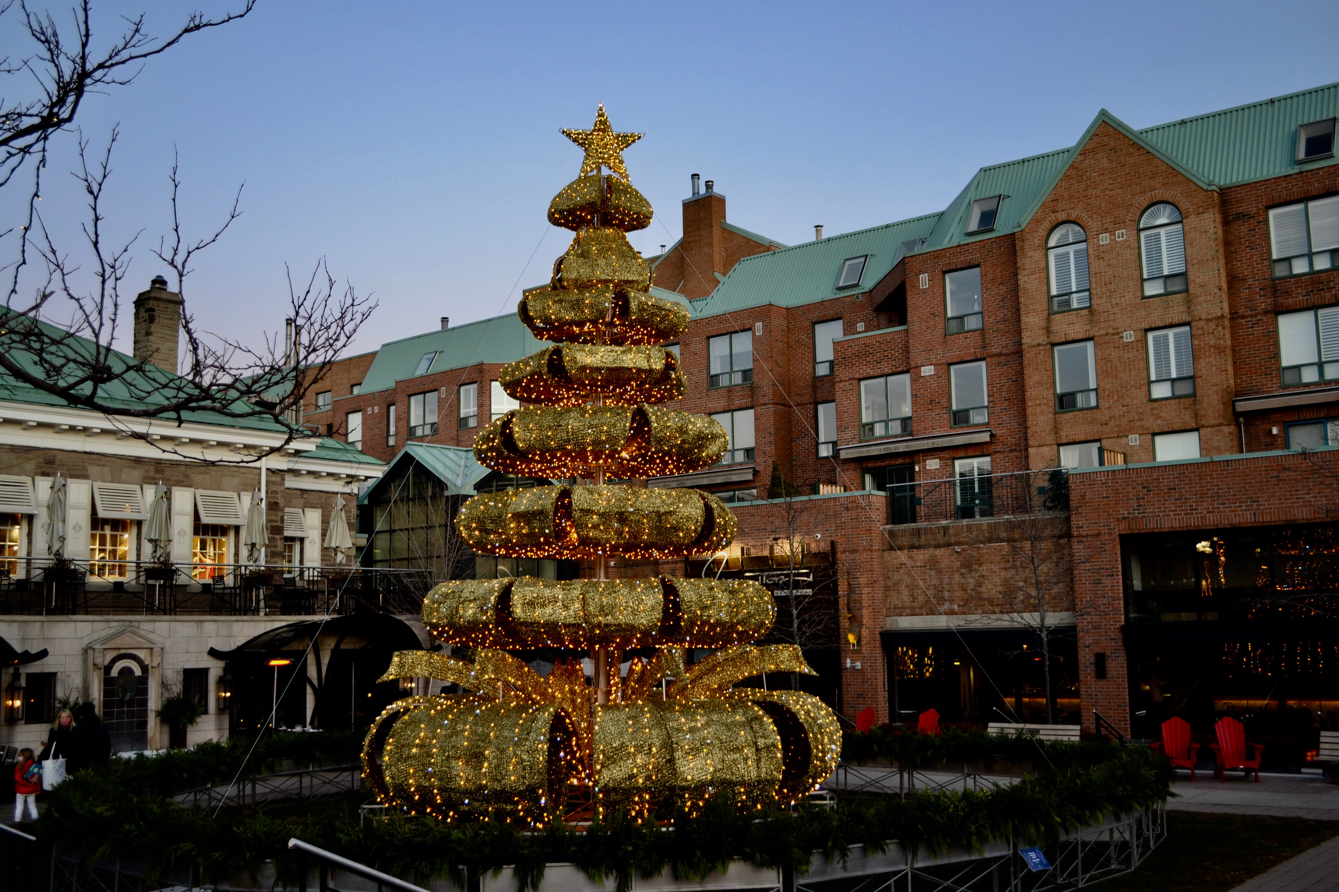 The 2020 ribbon tree of lights in Downtown Oakville