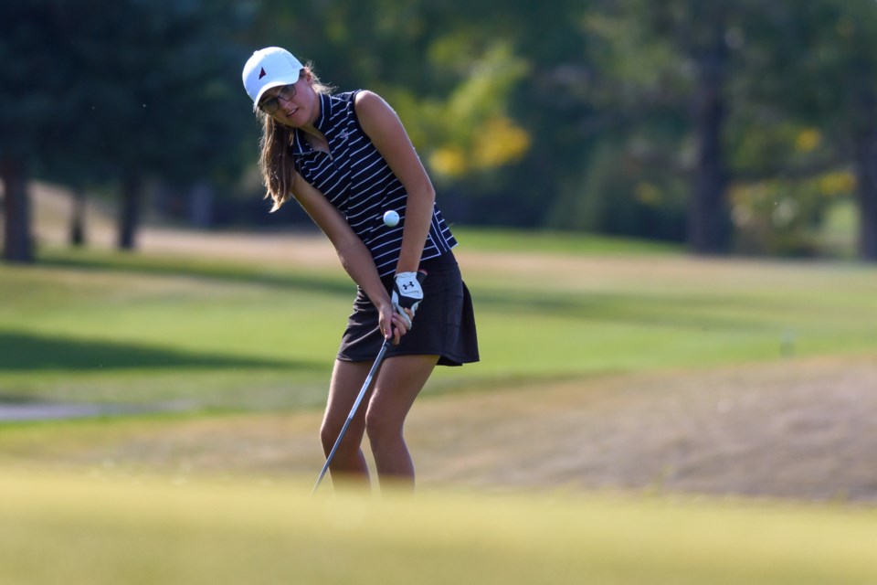 SPORTS-Girls Golf Provincials RK 8745WEB