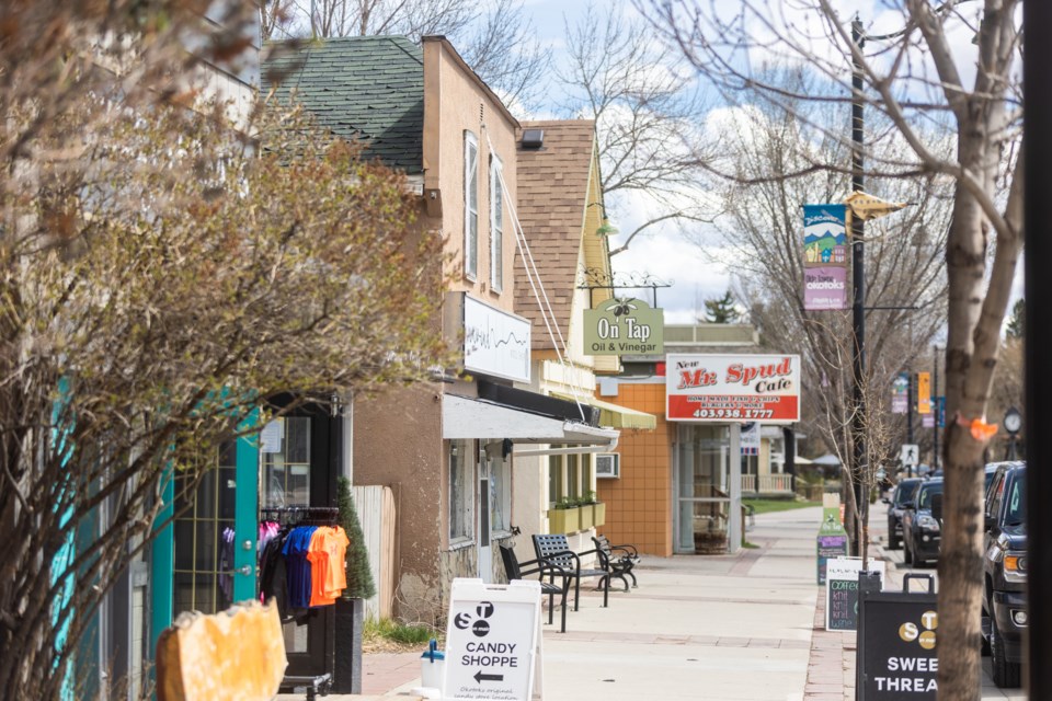 NEWS-Okotoks Downtown Businesses BWC 1021 web