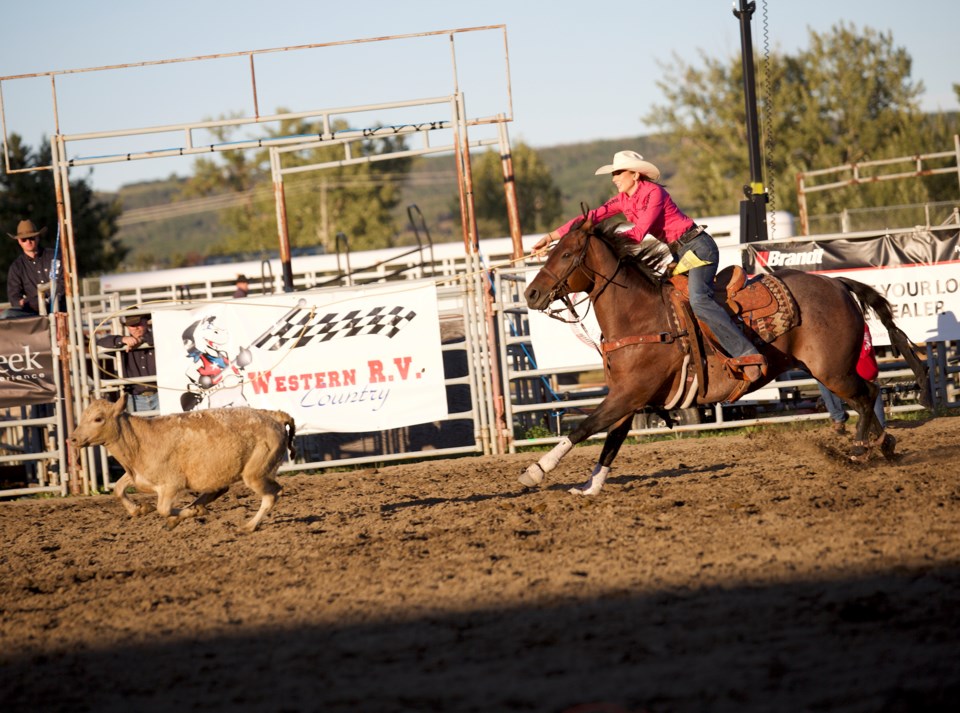 sports-rodeo-macy-auclair