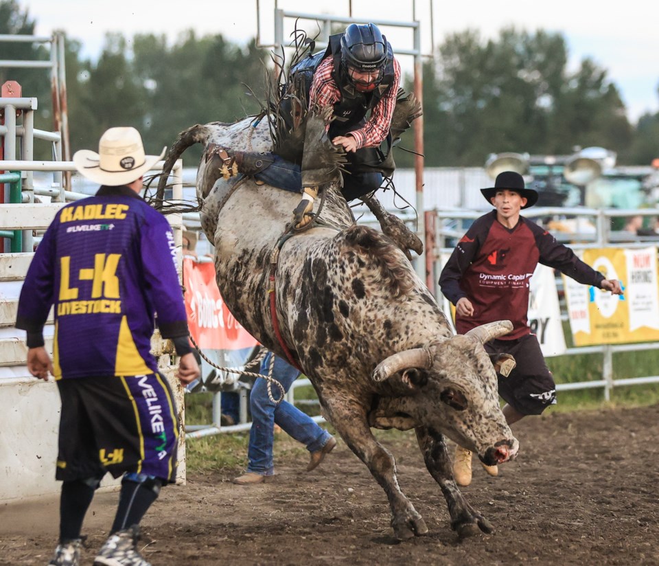 SPORTS-Okotoks Pro Rodeo 2021 BWC 8036 web