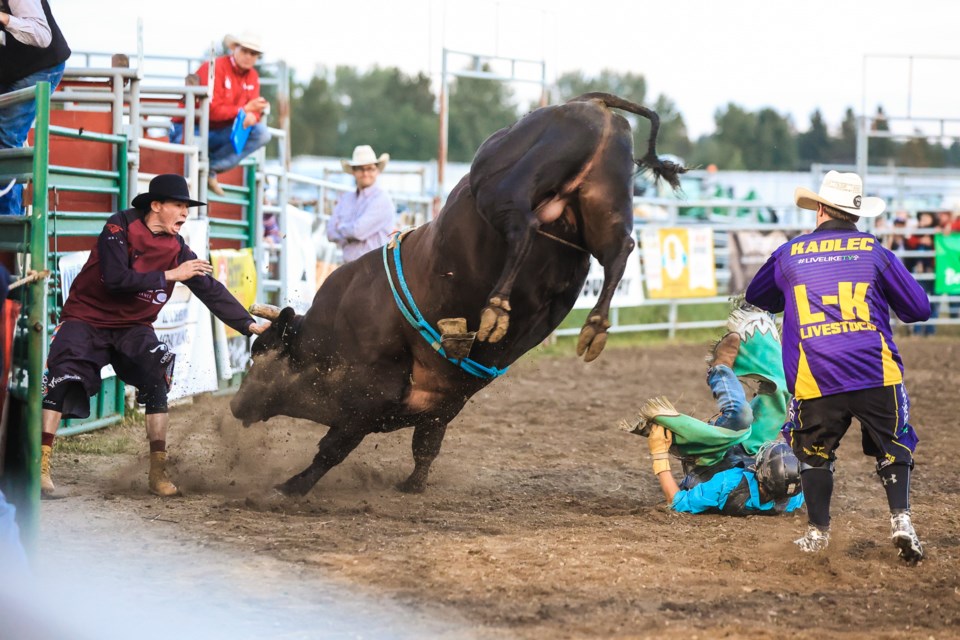 SPORTS-Okotoks Pro Rodeo 2021 BWC 8091 web