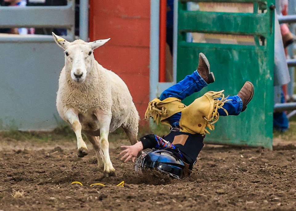 SPORTS-Okotoks Rodeo 2021 Fri BWC 4703 web