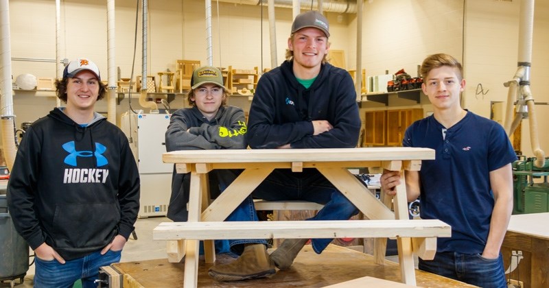 Carpentry a picnic for Comp students - WesternWheel.ca