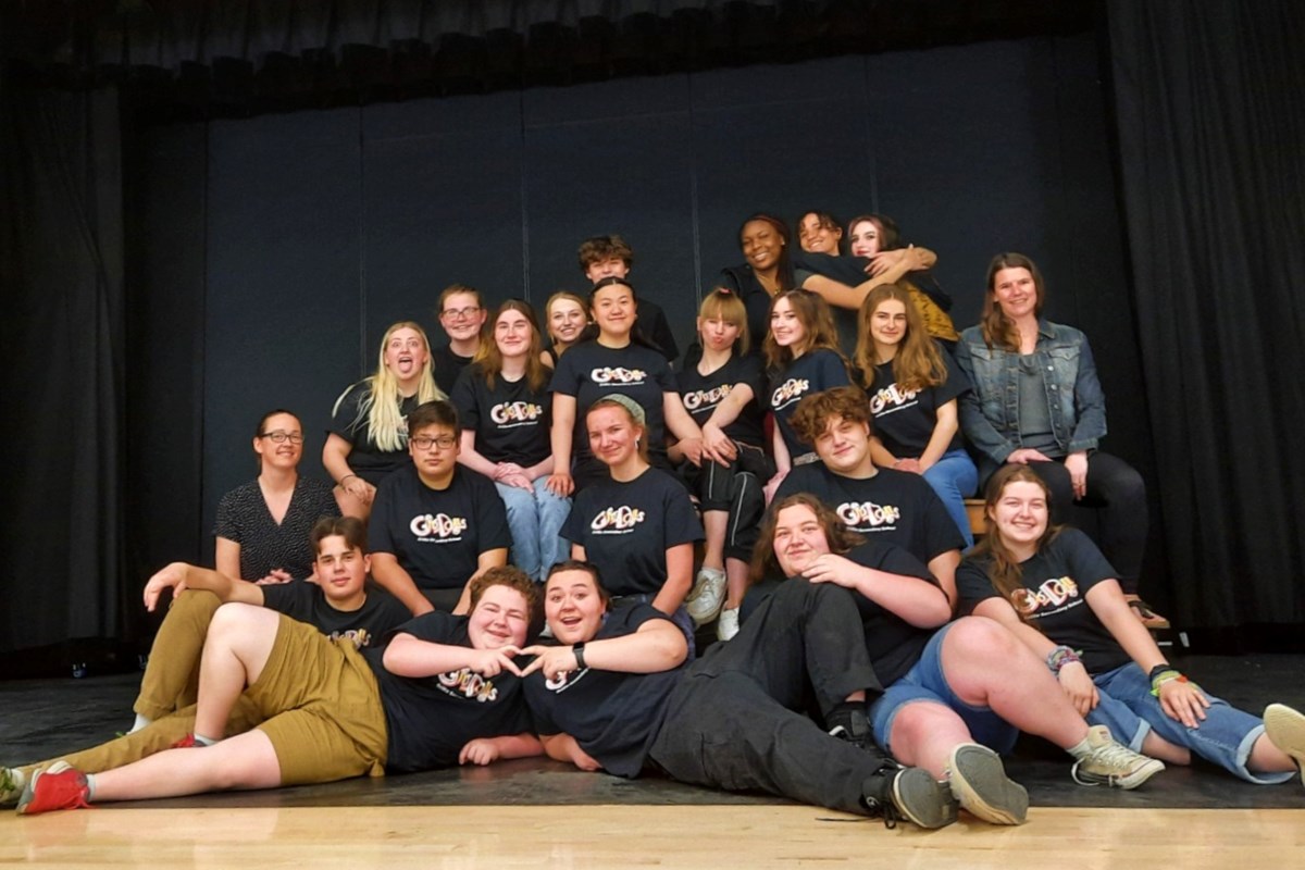 OSS students 'thrilled' to return to stage for first time since 2020 ...