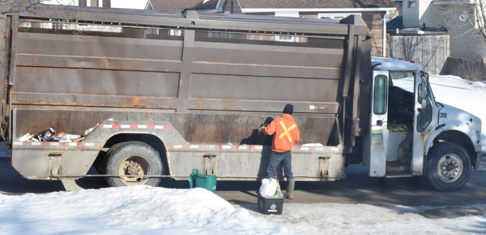 garbage truck city of orillia feb 2020