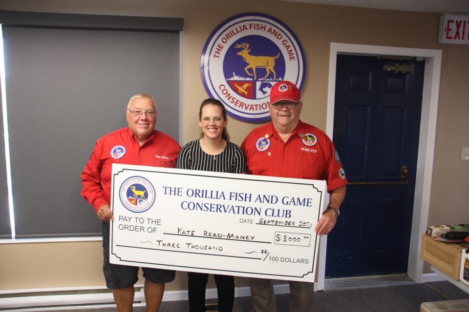 2021 OFGCC Bursary LR TomTaylor Treasurer, Kate Read-Maney winner, Gord Pye President IMG_0520