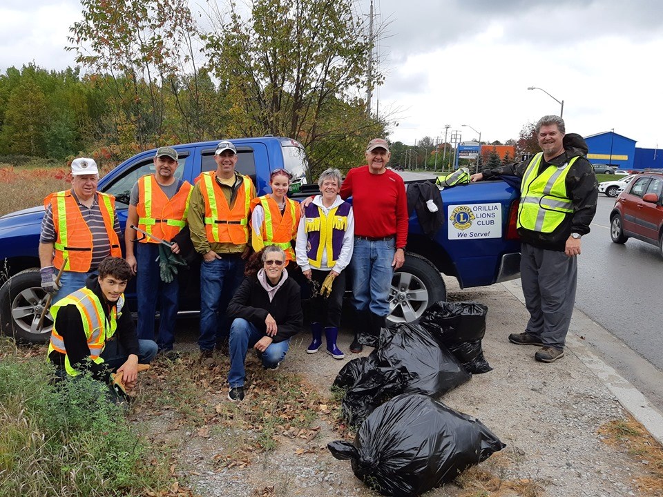 Local Volunteers Team Up To Clean Up Murphy Road Area Orillia News
