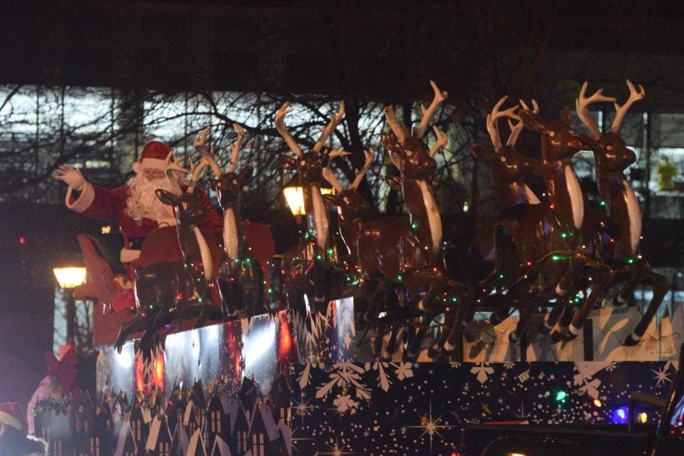 20241112-orillia-santa-claus-parade