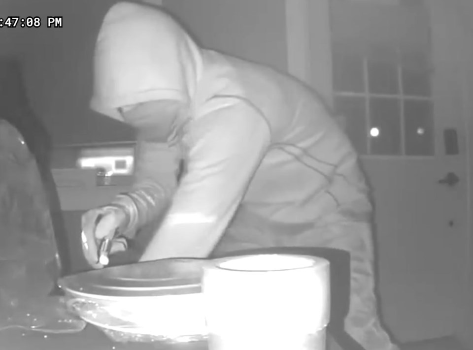 20250102-gravenhurst-break-in-suspect