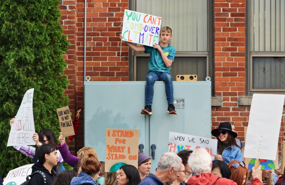 2019-09-27 Orillia climate strike 1