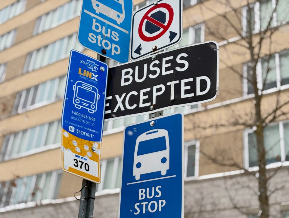 20250128orilakeheadbusstop