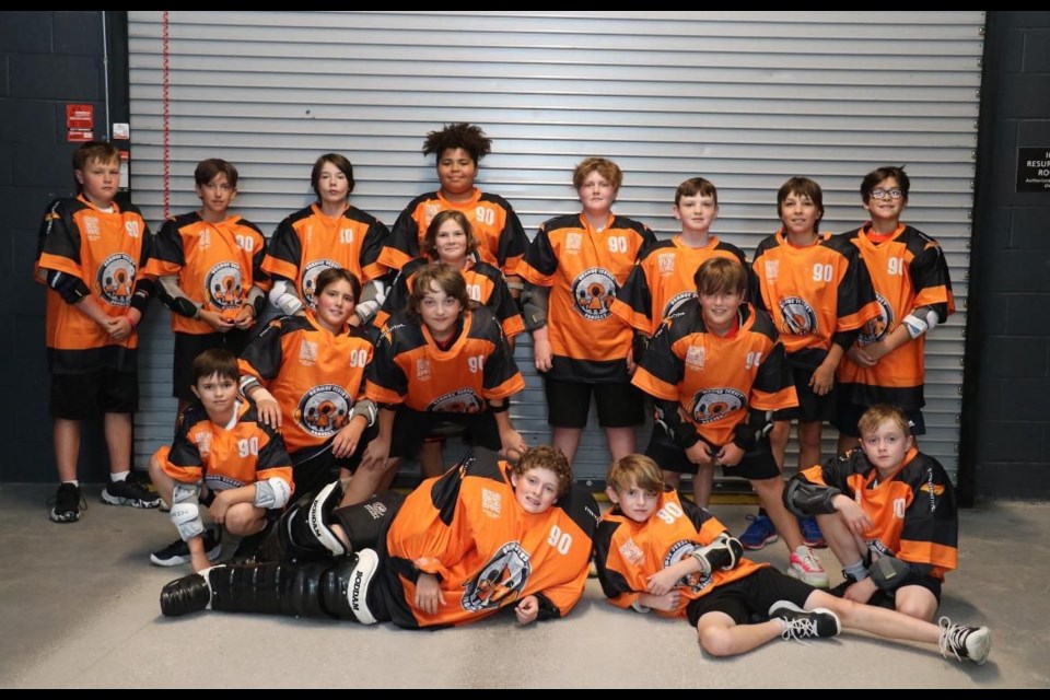 On Monday, July 15, the U13-2 Orillia Kings held Orillia’s first Orange Jersey Project Lacrosse game against the Kawartha Fury