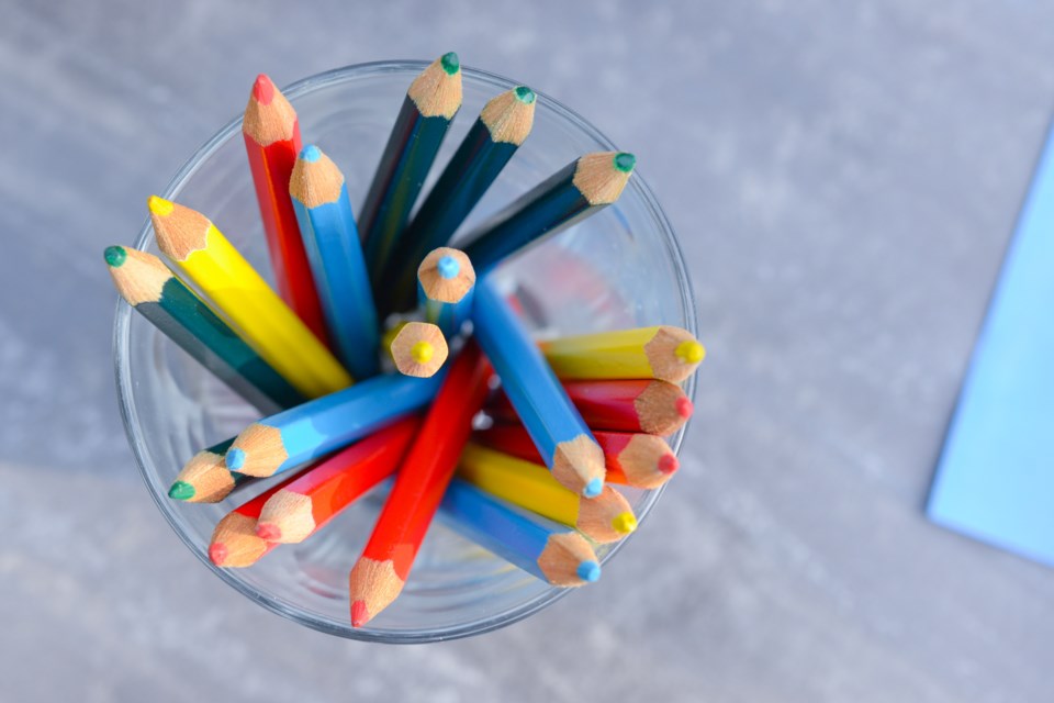 20230609-pencil-crayons-pexels-skitterphoto