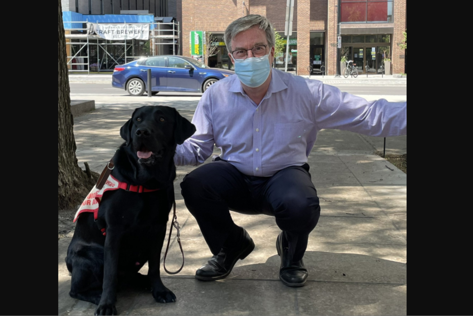 Ottawa mayor honoured by Canadian Guide Dogs for the Blind - CityNews