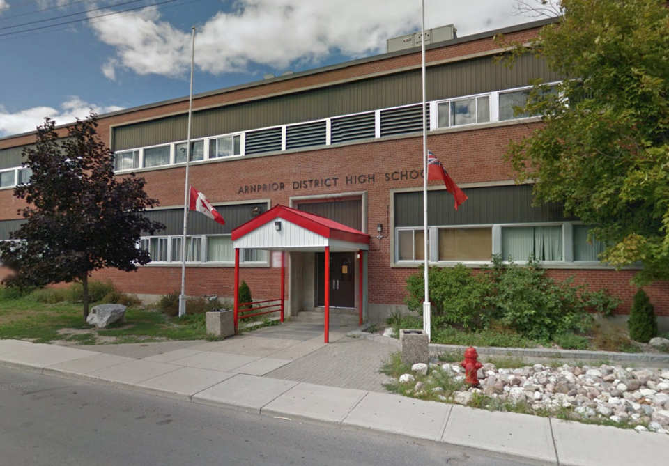 renfrew-health-unit-investigating-after-arnprior-district-high-school