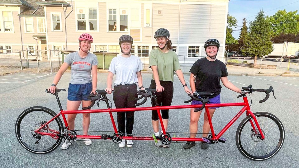 Quad tandem clearance bike