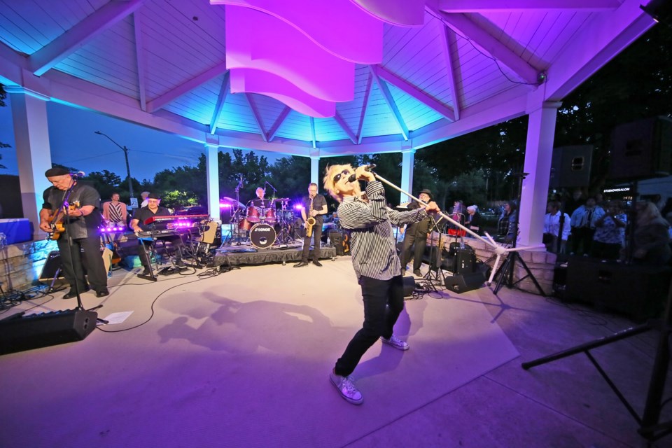 Rod Stewart and Chicago tribute band Chicago Transit-Powerhouse rocked the Fonthill Bandshell on Thursday, July 18 2024.