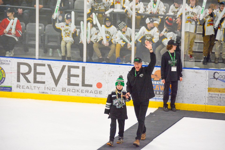 Capacity crowd turns out for opening of Silver Stick Tournament Thorold News