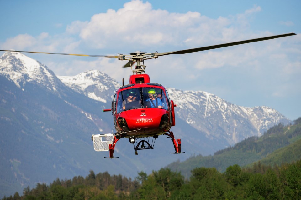 pemberton-search-and-rescue-helicopter