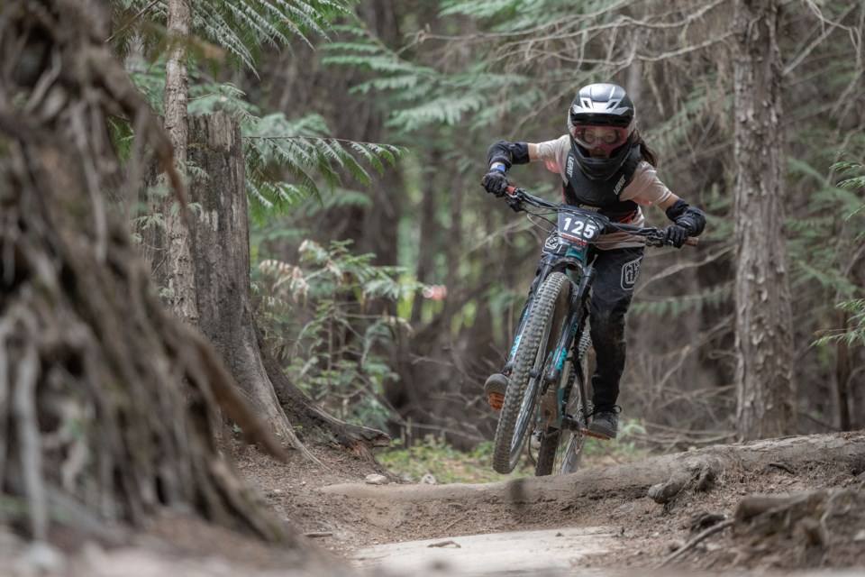 cwx23_whistler_kidsworxenduro_jakepaddon-indy-tomic