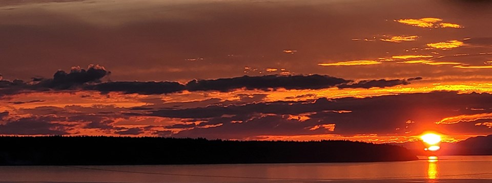 august_4_glenn_holstine_savary_sunset