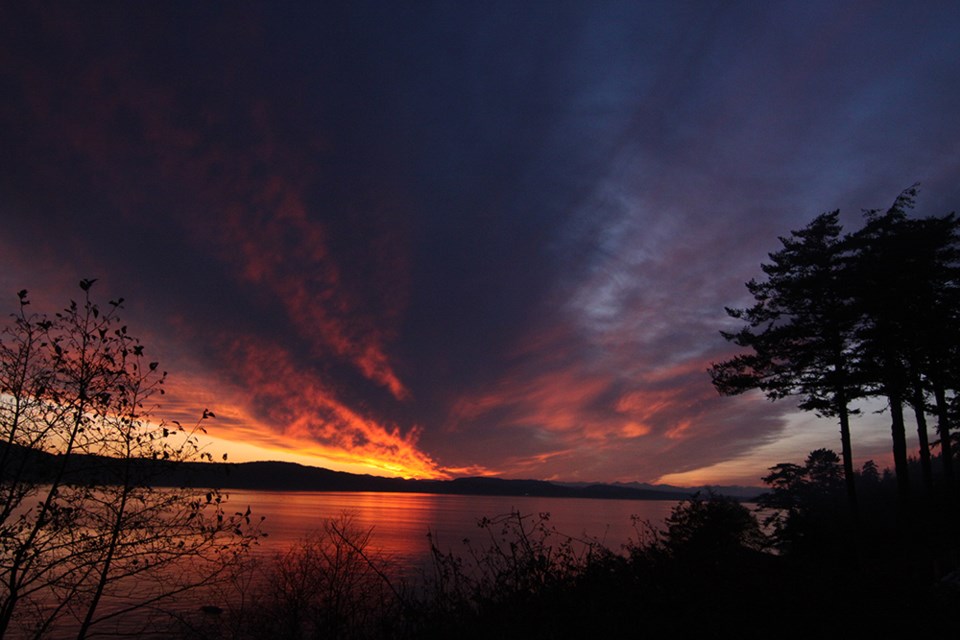 november-21_james-mcquarrie_sunset_from_black_point