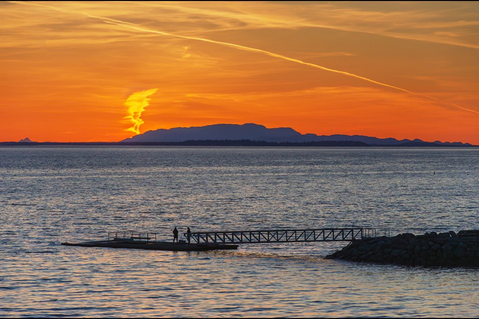 Sunset at Willingdon Beach.